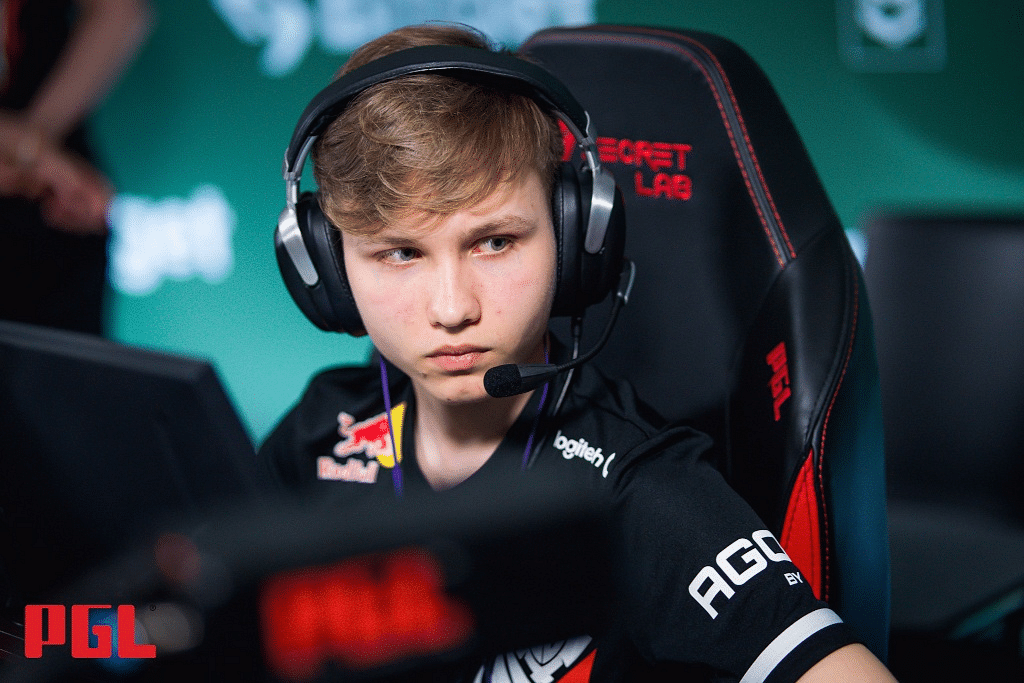 NiKo, ZywOo and dev1ce leading the top-10 CS:GO players in August 2023