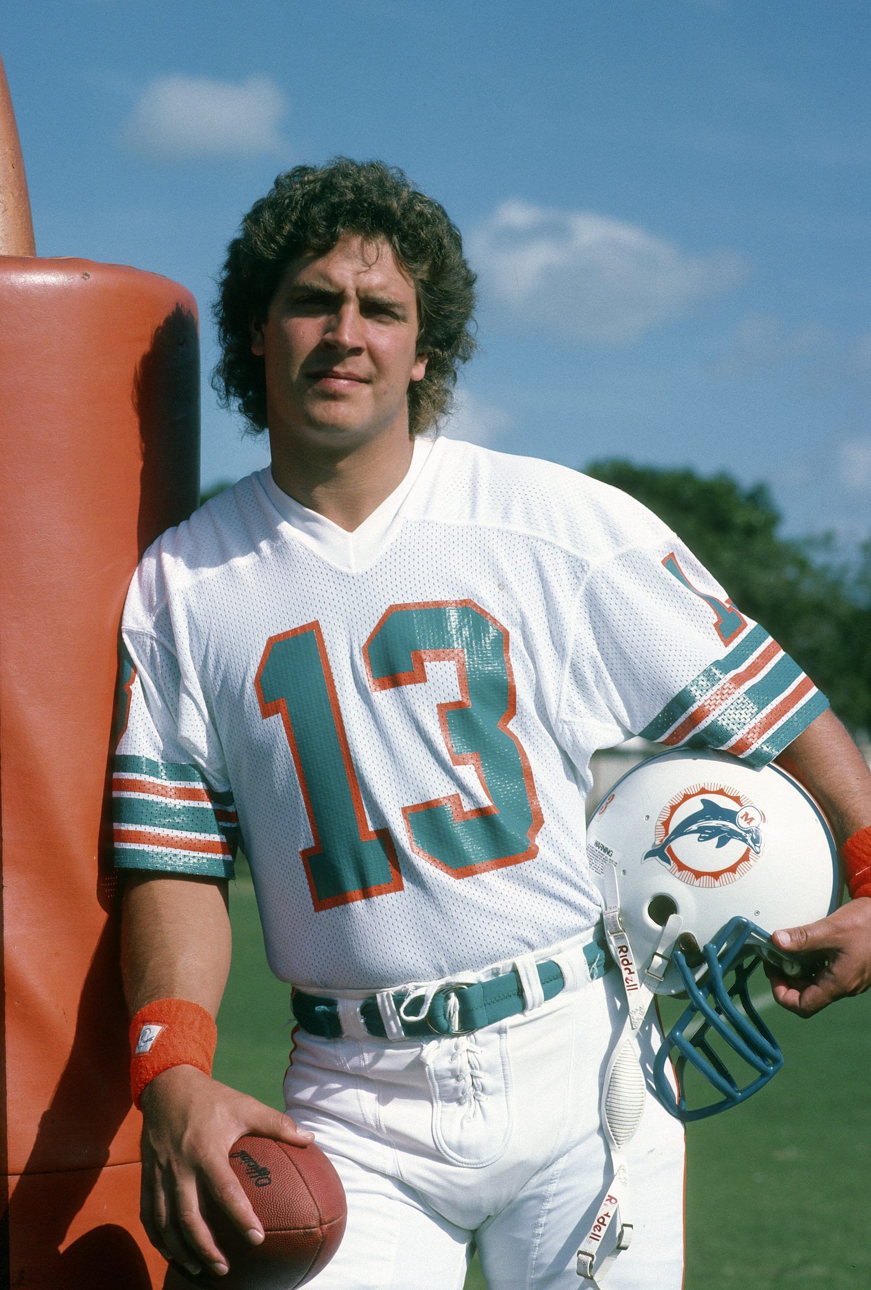 WHY DAN MARINO NEVER WON A SUPER BOWL 