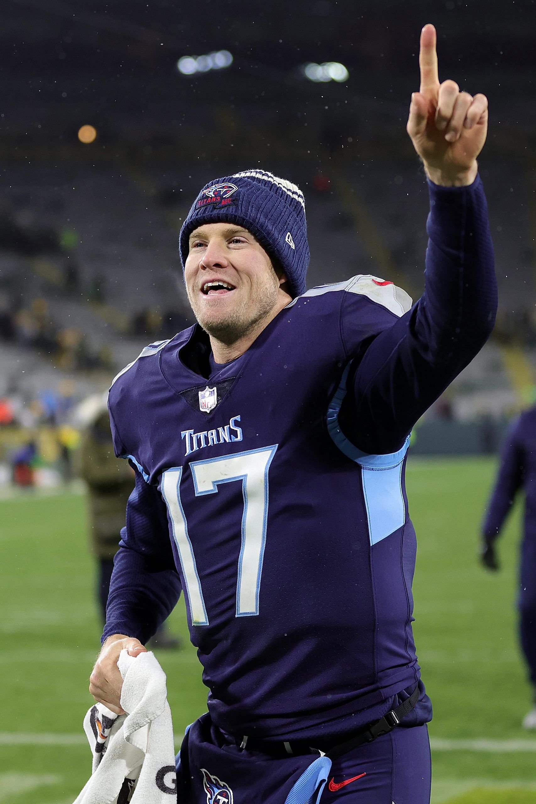 Ryan Tannehill trade rumors: Teams believe Titans QB is available; three  logical landing spots 