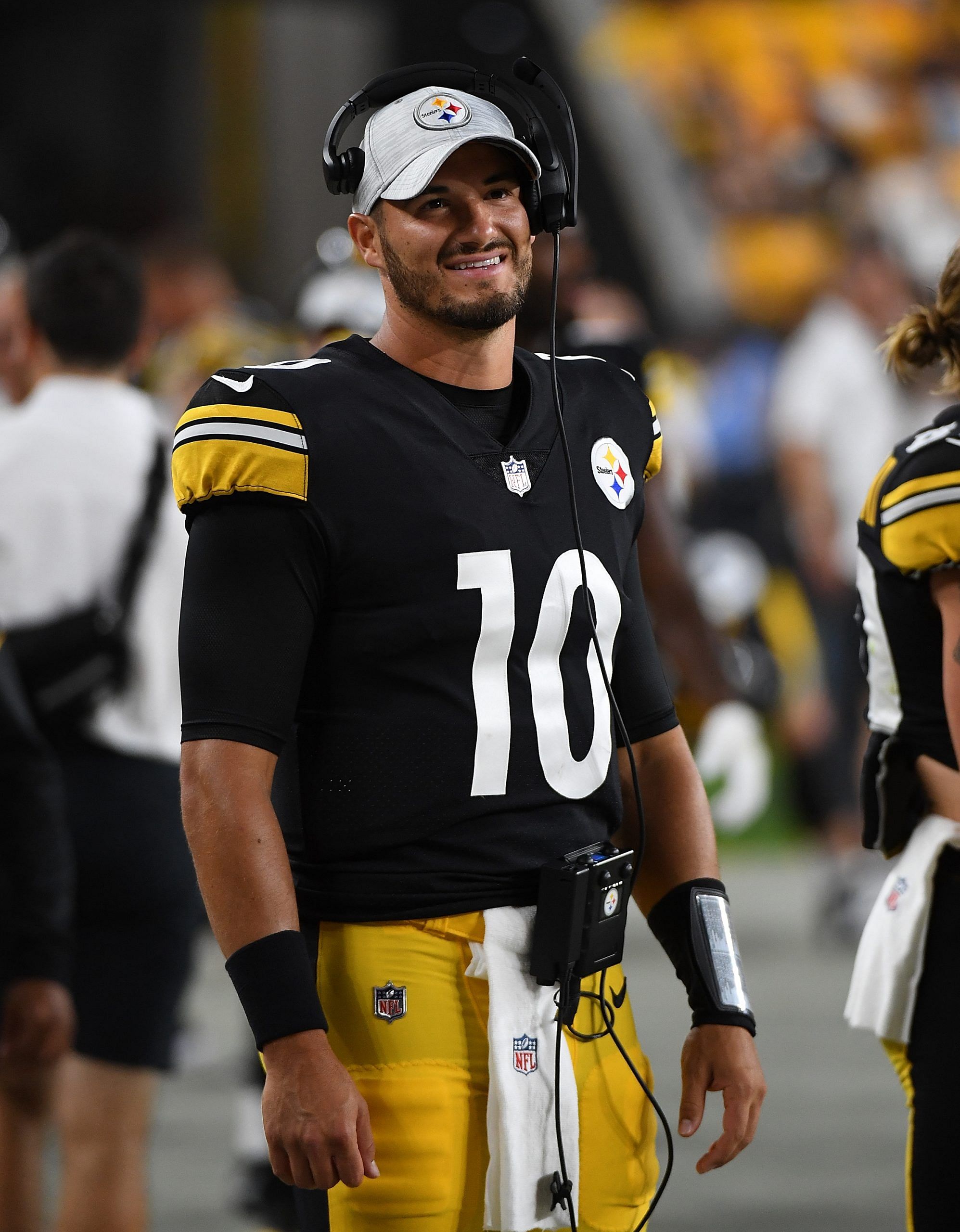 Mitch Trubisky Steelers Contract Breakdown - Sportskeeda Stories