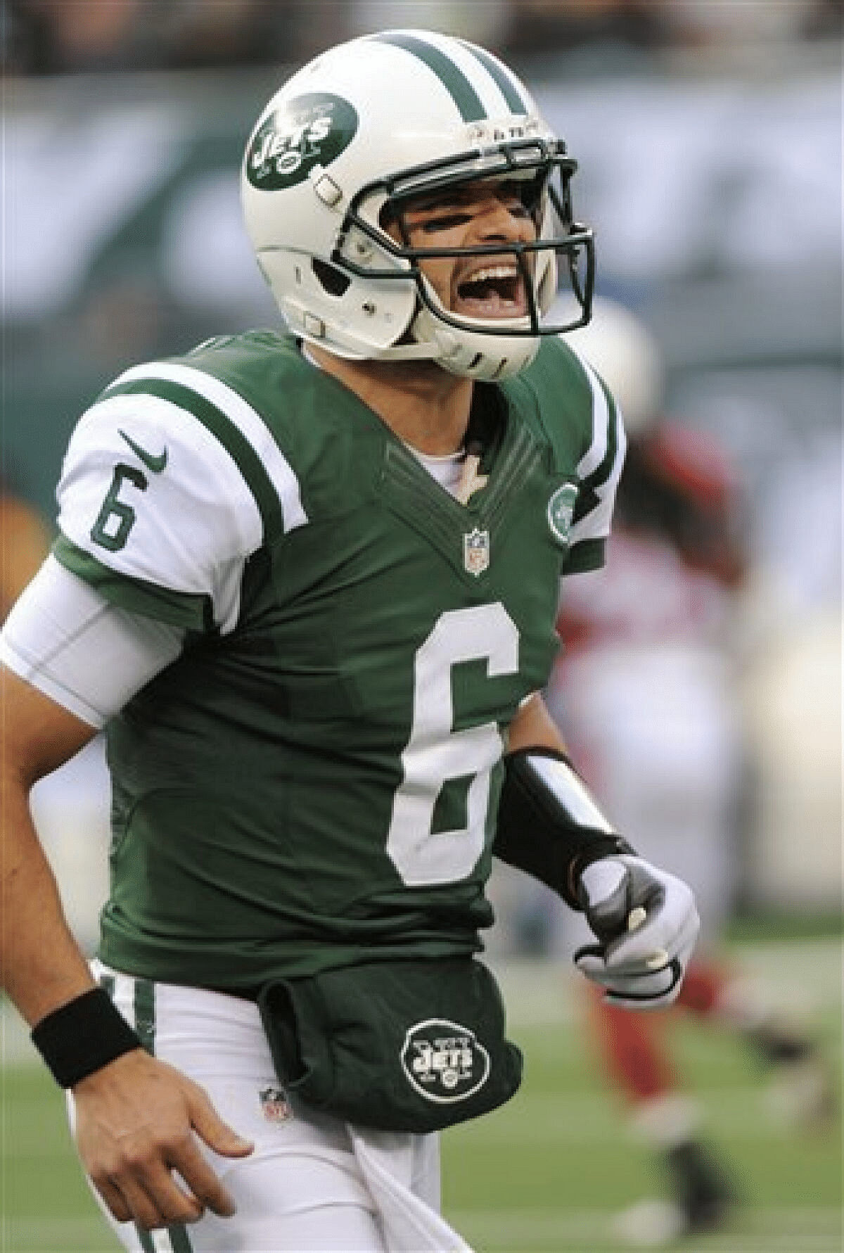 Perry Mattfeld Marries Mark Sanchez in 'Romantic' Wedding in Mexico