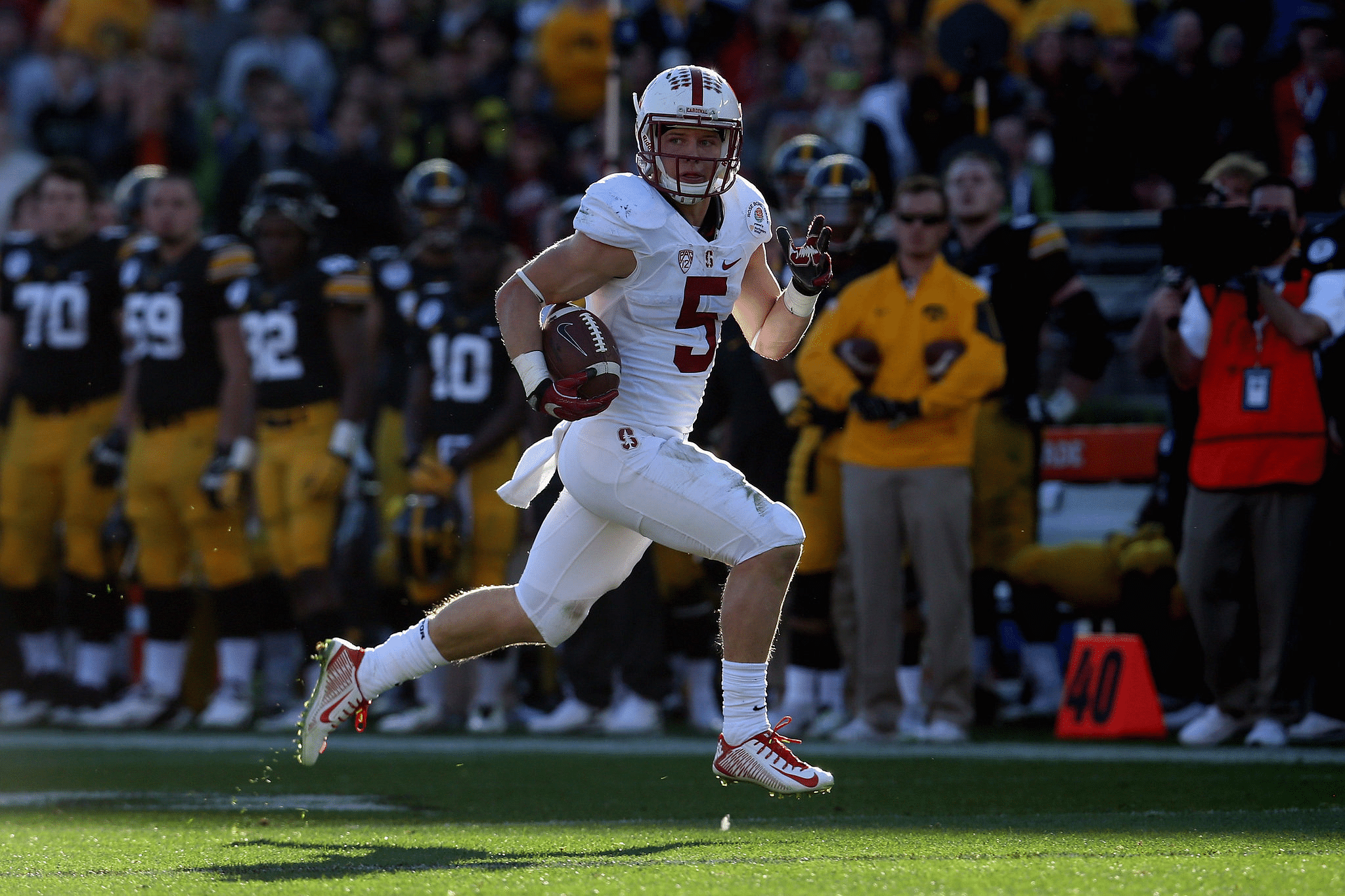 Why Stanford's Christian McCaffrey should win the Heisman Trophy - Sports  Illustrated