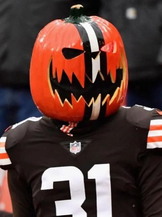 Nfl's Worst Halloween Outfits - Sportskeeda Stories